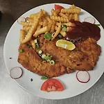 - Restaurant Baumann Hotel Freiberg am Neckar