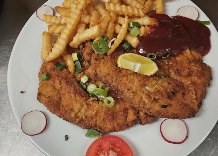 - Restaurant Baumann Hotel Freiberg am Neckar